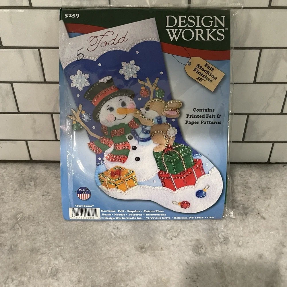 Design Works Christmas Stocking Unused Complete Felt Sequins Busy Bunny 5259 USA